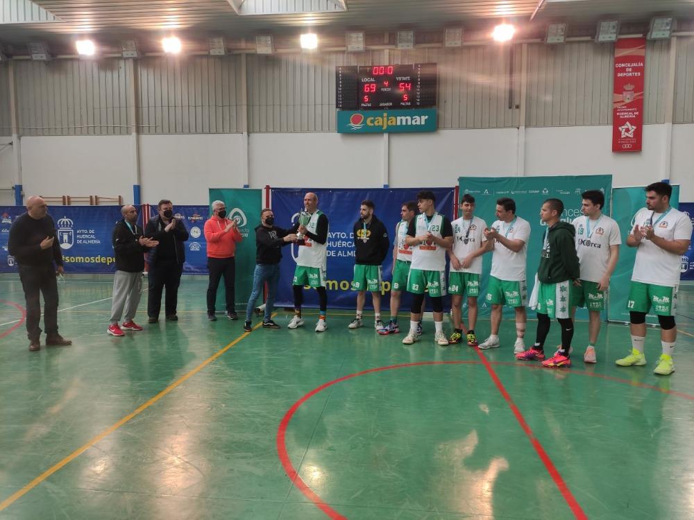 CLA-CFE Estudiantes campeones provinciales senior masculinos tras derrotar  en la final al Cybelion - B. Murgi - PORTADA - Federación Andaluza de  Baloncesto